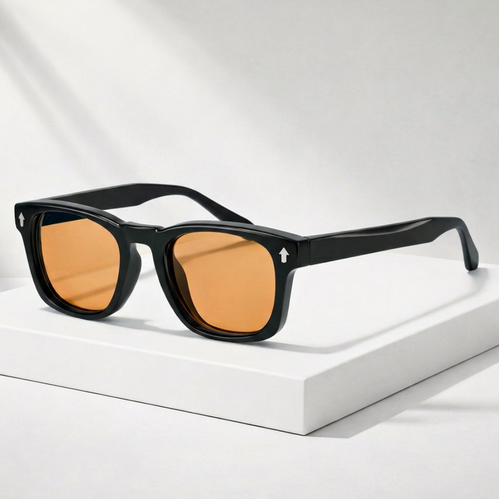 Black Frame / Amber Lens