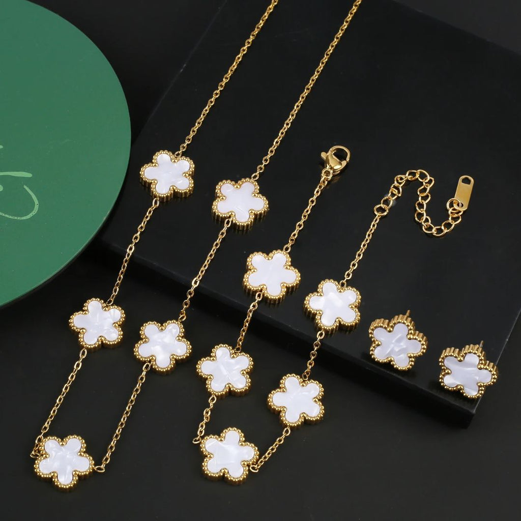 Clover Charm Jewelry Set - Benson & Clark