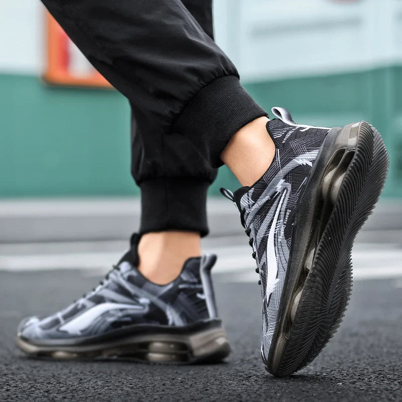 Luciano Performance Sneakers