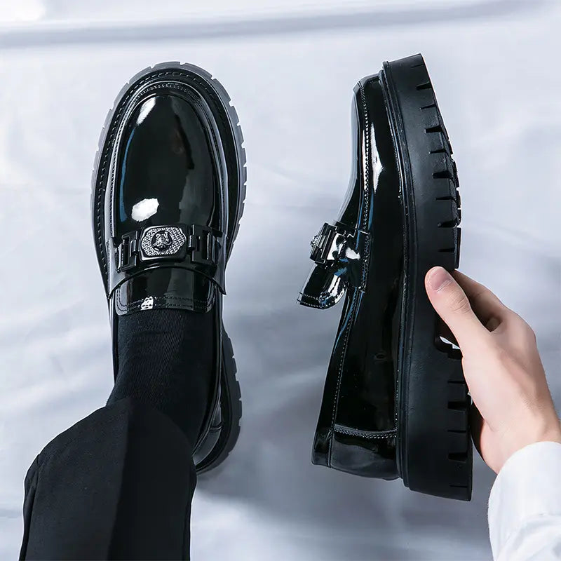 Regent Lug Loafer