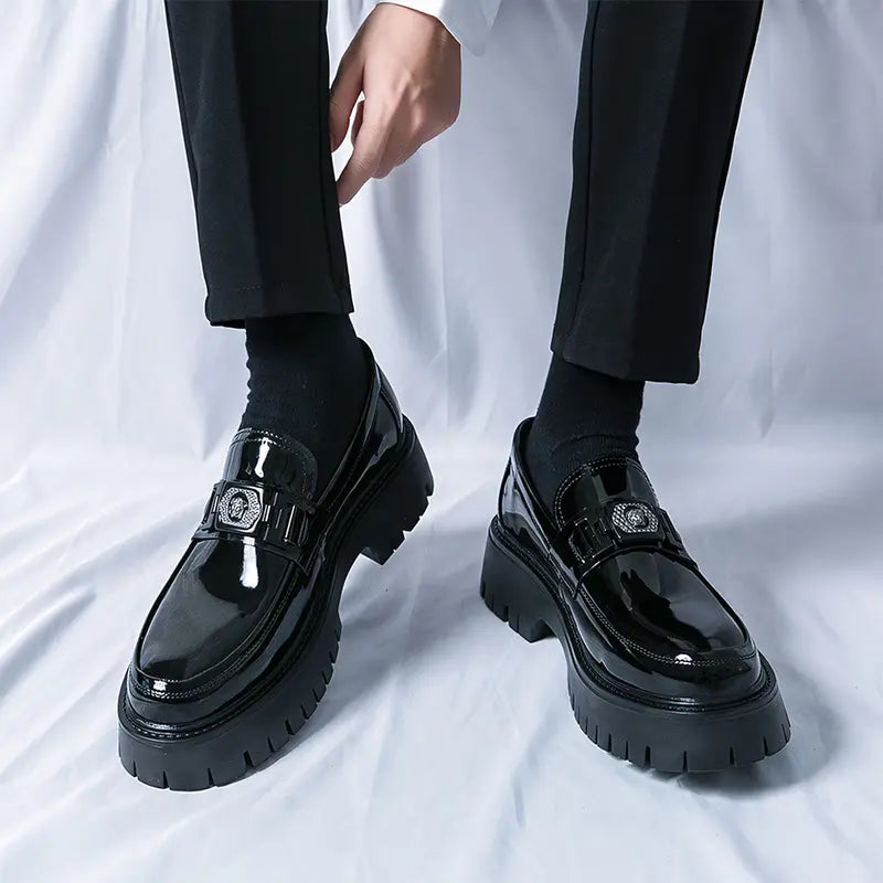 Regent Lug Loafer